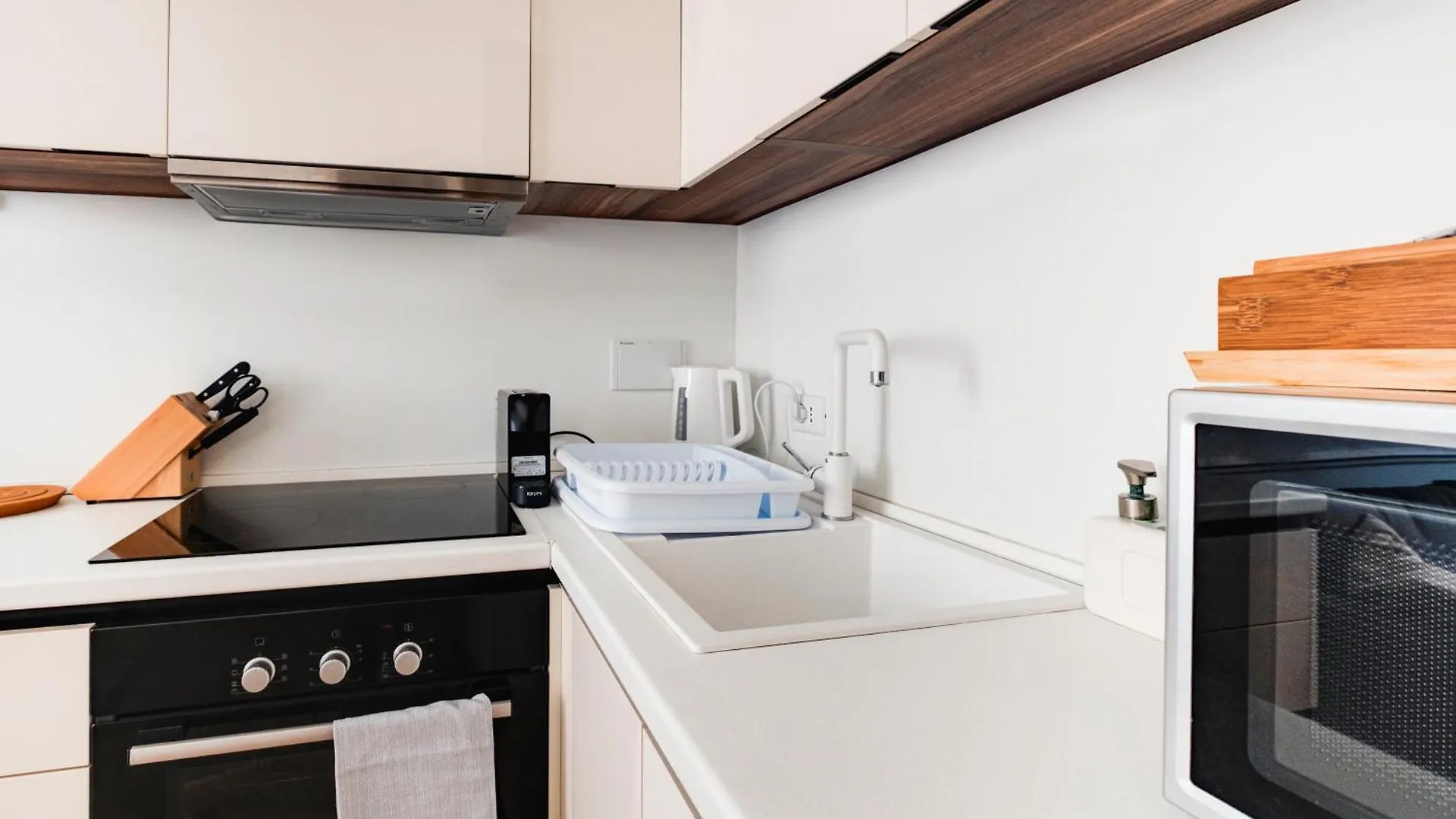 Stylish 1Br, 2Bath Apartment Castel Sant'Angelo 6A Roma